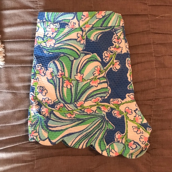 Lilly Pulitzer Pants - Lilly Pulitzer Scalloped Shorts